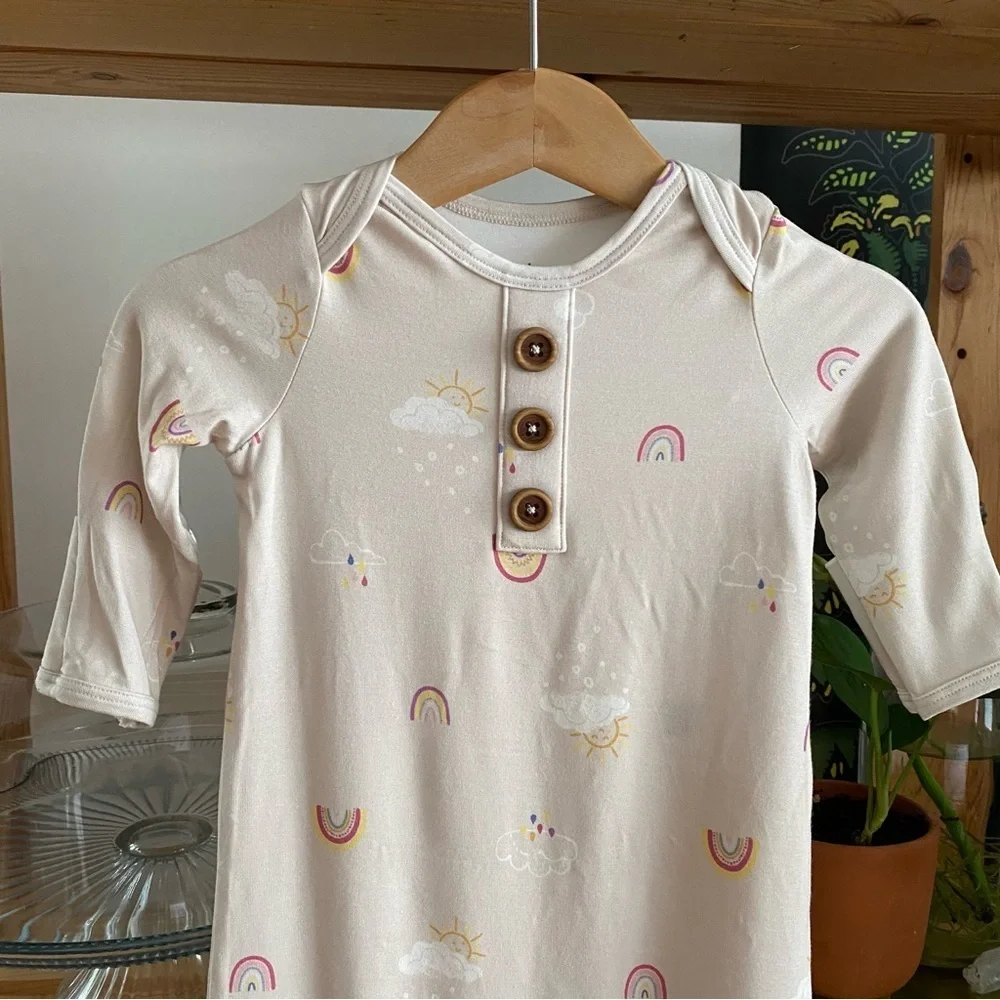 Quince Cream Rainbow Print Bamboo Gown and Hat Layette Set 0-3mo